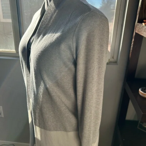 Stylish Gray Cardigan - Picture 1 of 6